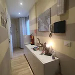 Valerie 3*